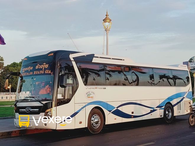 Hình ảnh Nhà xe CÔNG TY TNHH DỊCH VỤ VẬN TẢI HOÀNG GIA trên tuyến Phnom Penh đi Hồ Chí Minh