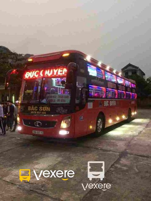 Hình ảnh Nhà xe Đức Quyến trên tuyến Hà Nội đi Mộc Châu
