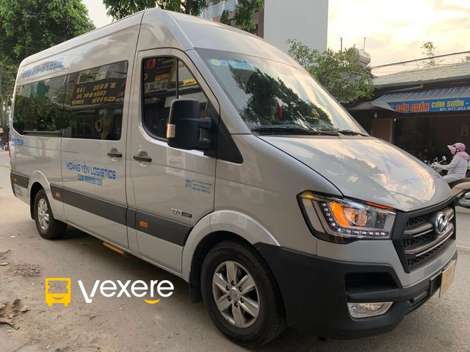 Hình ảnh Nhà xe Hoàng Yến Logistics trên tuyến Hồ Chí Minh đi Bù Đốp
