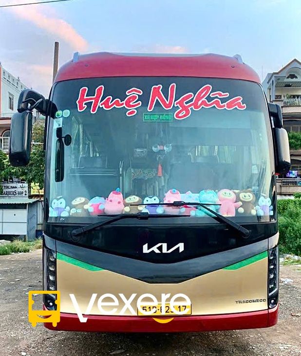 Hình ảnh Nhà xe Huệ Nghĩa Limousine trên tuyến Tây Ninh đi Hồ Chí Minh