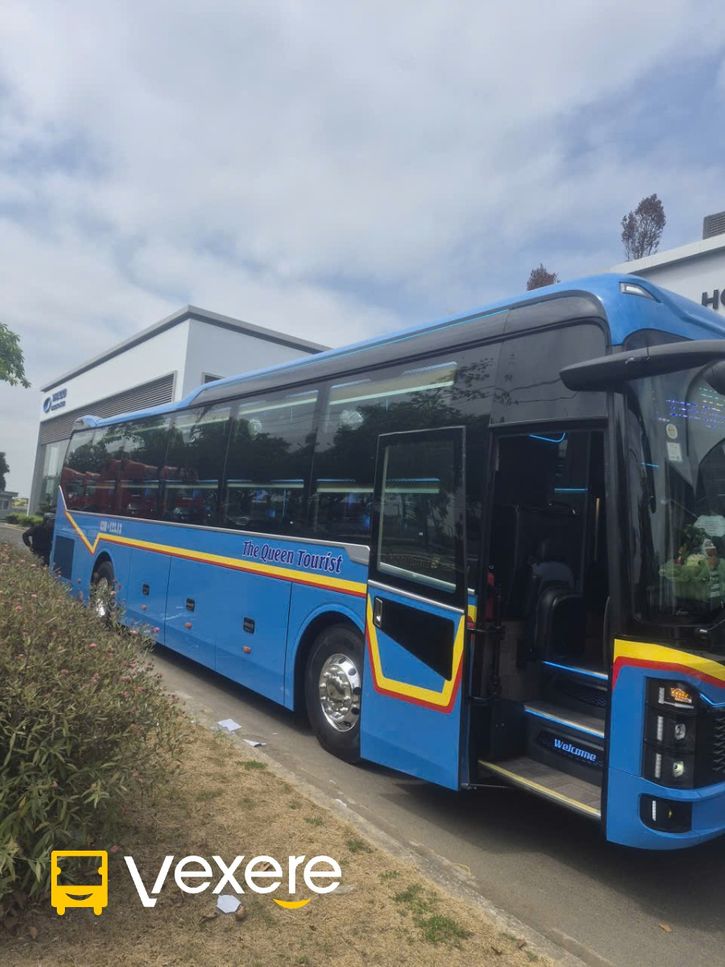 Hình ảnh Nhà xe The Queen Tourist trên tuyến Lâm Đồng đi Quảng Nam