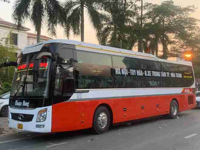 Hình ảnh Nhà xe Thuận Hưng Travel trên tuyến Hà Nội đi Khánh Hòa
