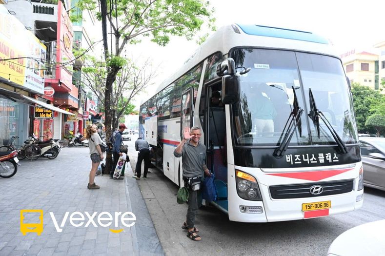 Hình ảnh Nhà xe Ninh Bình Discovery Bus trên tuyến Ninh Bình đi Hà Nội