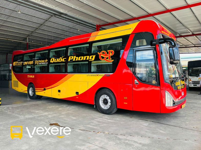 Hình ảnh Nhà xe Quốc Phong Limousine trên tuyến Bình Định đi Hồ Chí Minh