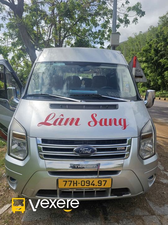 Hình ảnh Nhà xe Lâm Sang trên tuyến Bình Định đi Quảng Ngãi