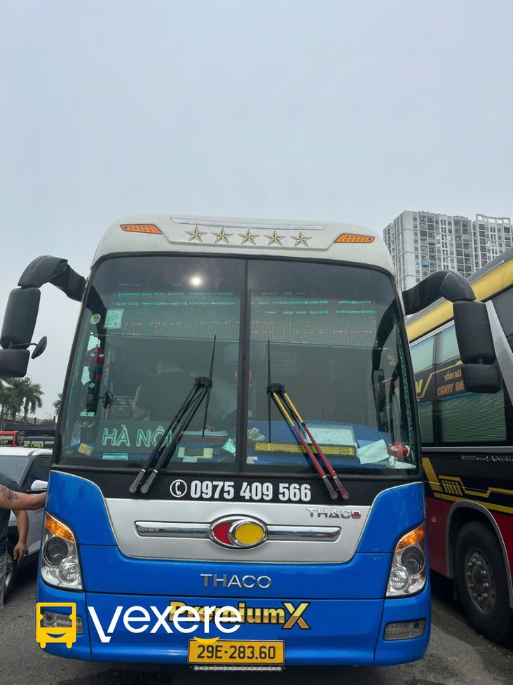 Hình ảnh Nhà xe Hoàng Long 36 trên tuyến Hà Nội đi Hồ Chí Minh