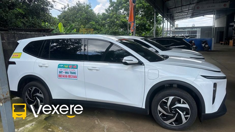 Hình ảnh Nhà xe Taxi Việt Đức trên tuyến Đắk Lắk đi Khánh Hòa