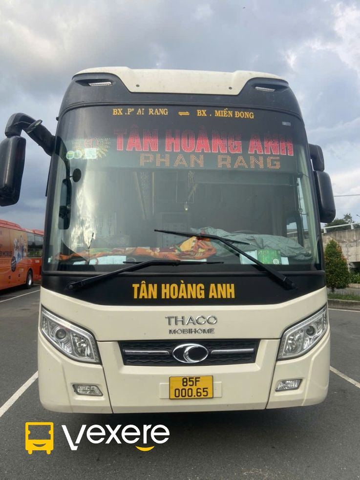 Hình ảnh Nhà xe Tân Hoàng Anh trên tuyến Phan Rang-Tháp Chàm đi Hồ Chí Minh